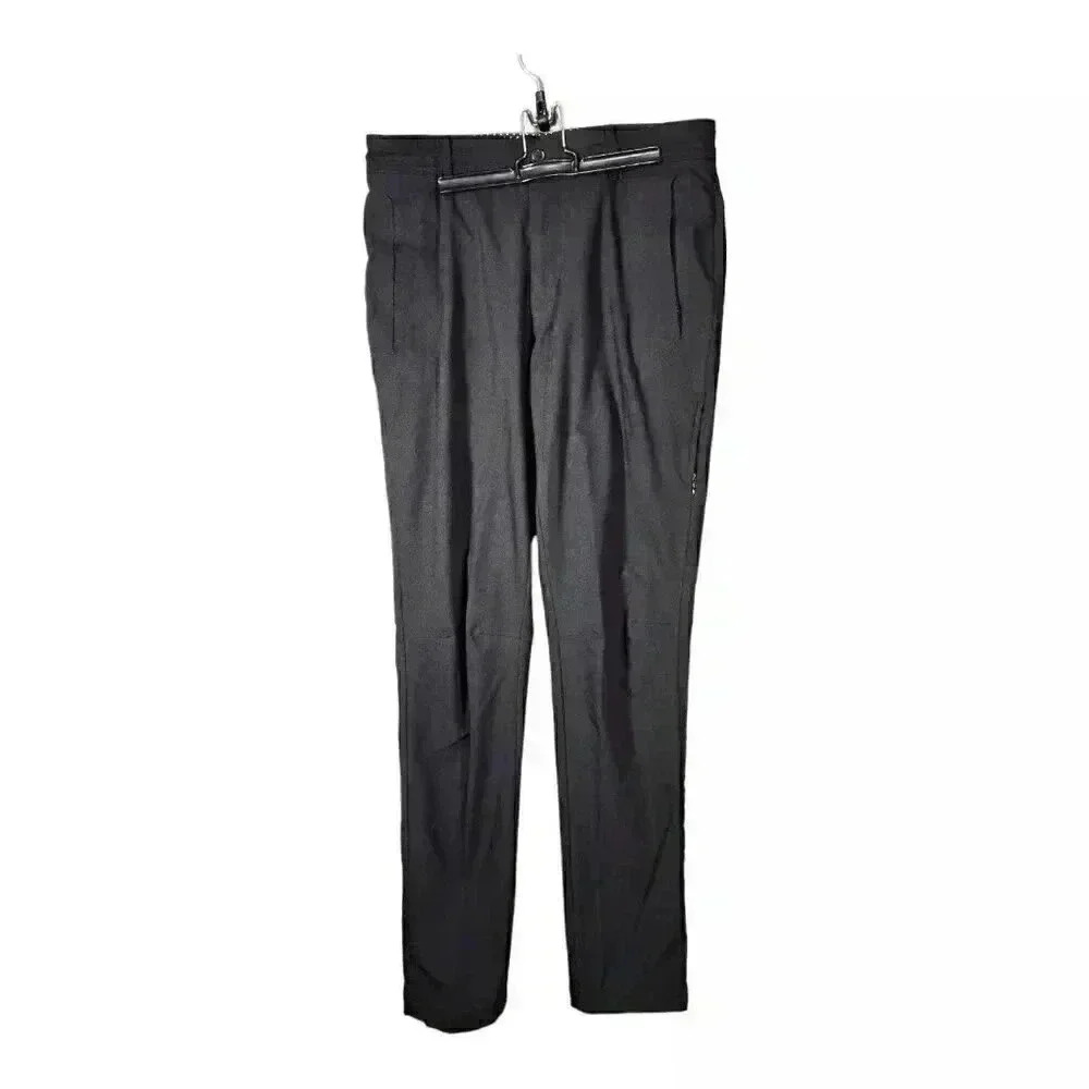 Lululemon Athletica Black pants, classic look with modern tech, like new!